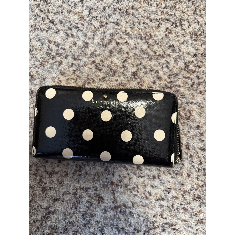 Kate Spade New York Black and white polka dots Zip Around Inner Pockets Wallet